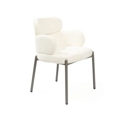  armchair resized 01 600x432 1jpg