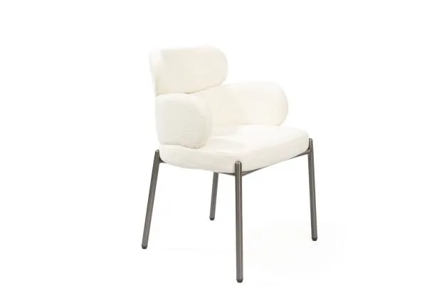  armchair resized 01 600x432 1jpg